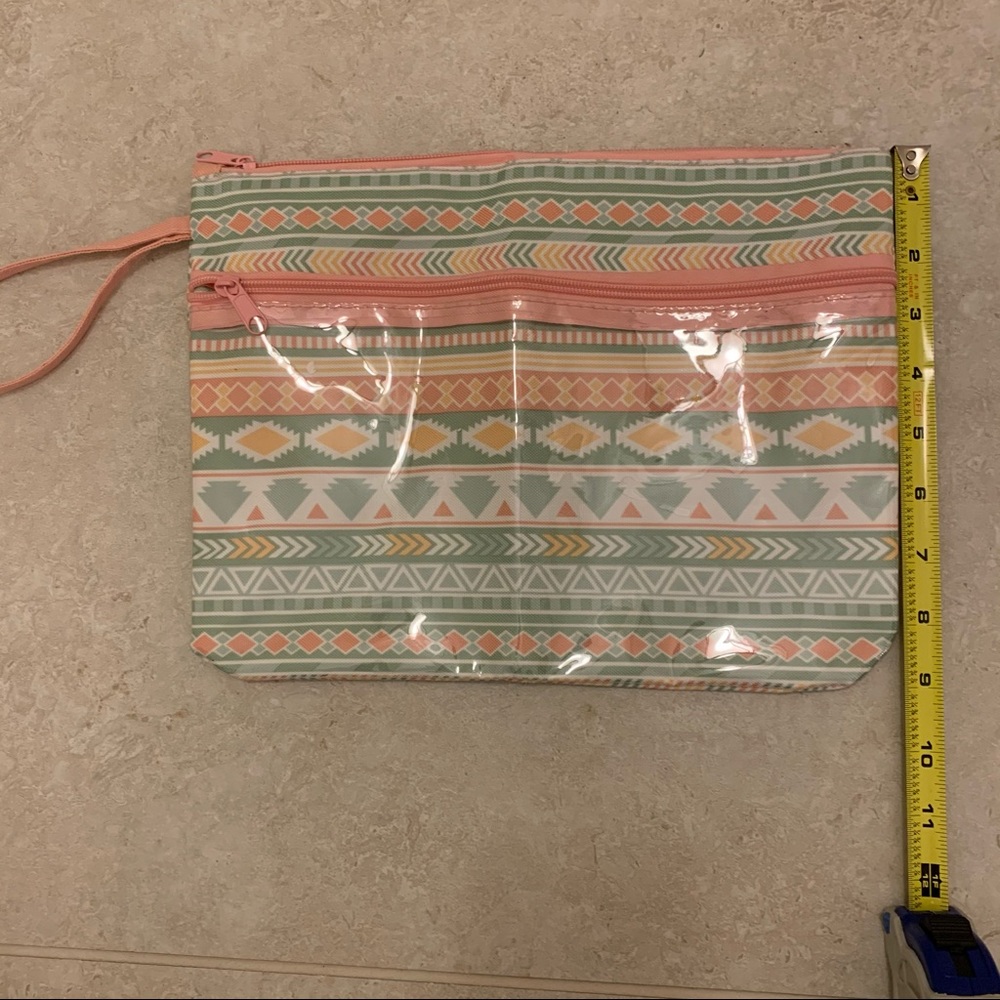 Waterproof Accessory Pouch - Picture 2 of 4